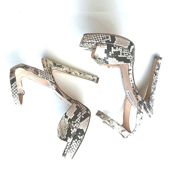 Steve Madden Luv Gold Snake Platform Ankle Strap Heels - Picture 11 of 13